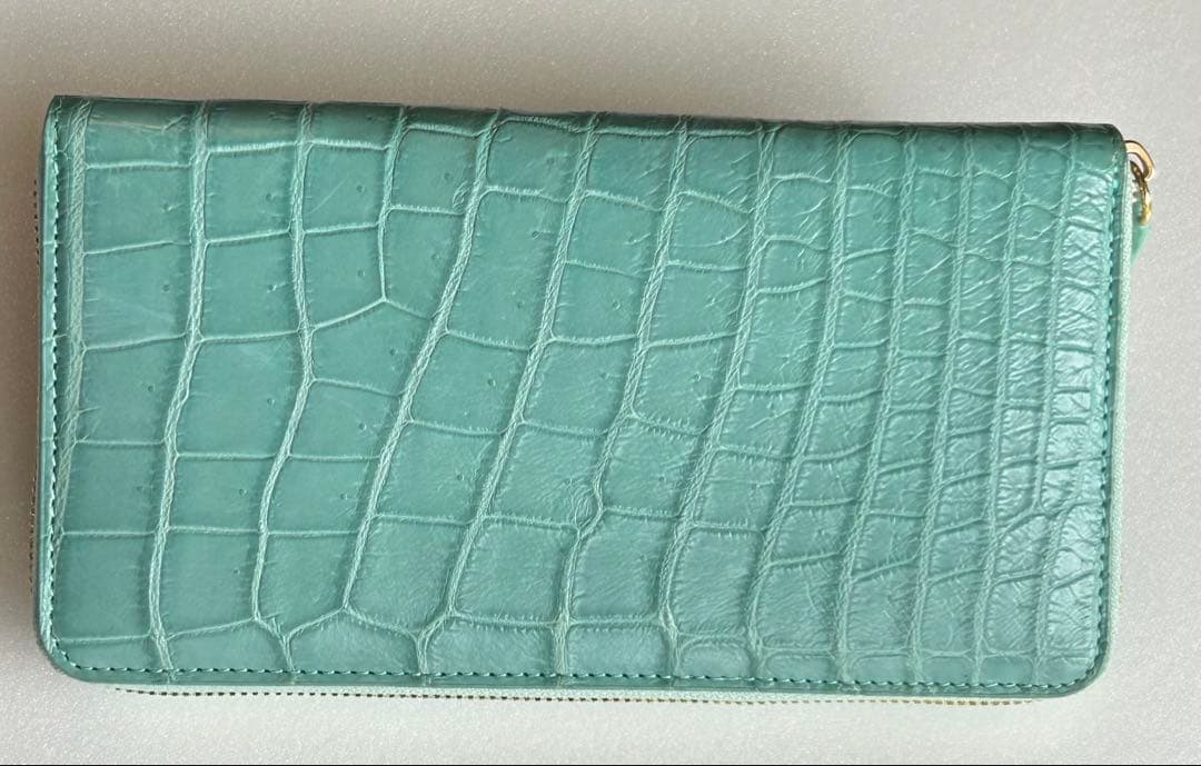 クロコダイル　ライトブルー