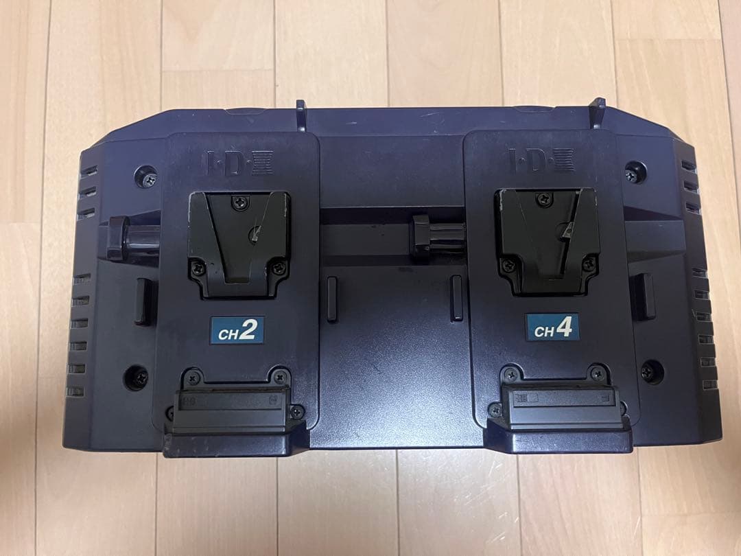 IDX VL-4S 4連チャージャー 【持ち手無し】