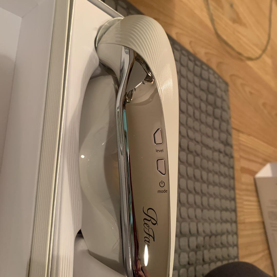 新品　リファ ビューテック　レイズ　美顔器