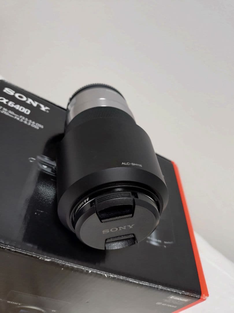 <しょう>【SONY α6400】ミラーレスカメラ レンズ2本付き