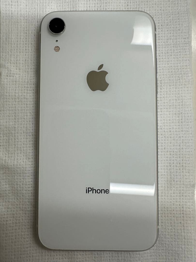 美品　iPhone XR ホワイト 128GB バッテリー81% SIMフリ -