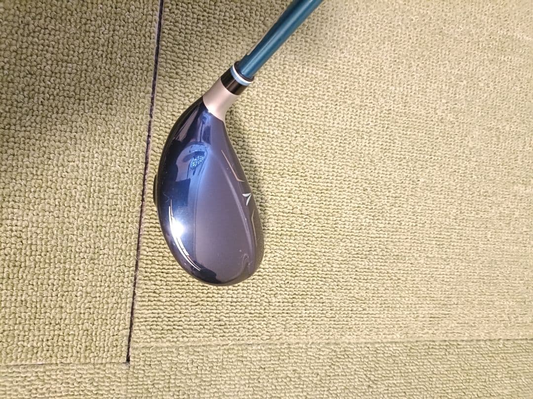 ゼクシオ ユーティリティ6番28度 ブルー