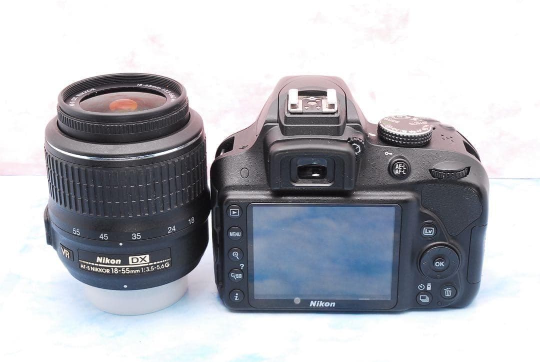 簡単操作✨Nikon D3300✨美品＆S数少✨一眼レフカメラ✨バッグ付