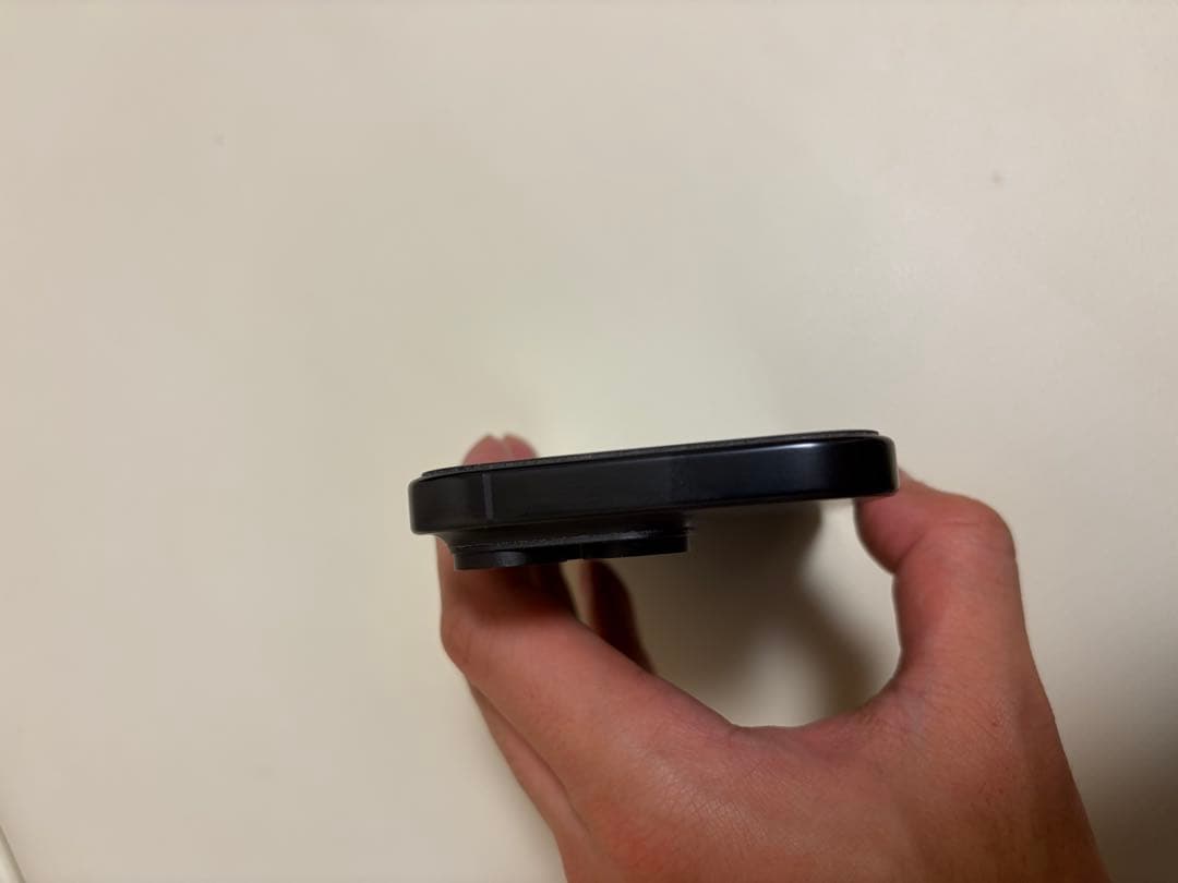 Apple iPhone 16プロ　ブラックチタニウム