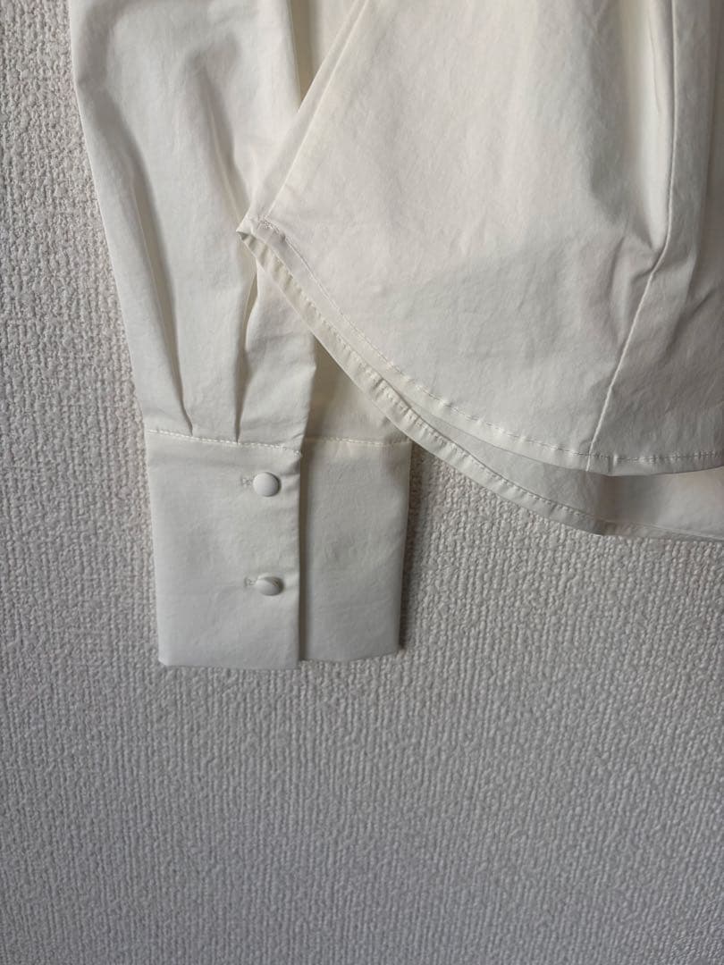 韓国　BAU by Bride And You ブラウス　ELLIE