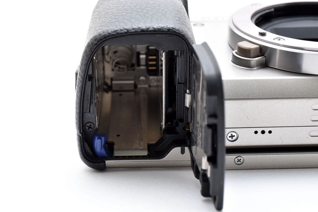 【美品】 ソニー SONY ILCE-6000Y α6000 ダブルズームキット