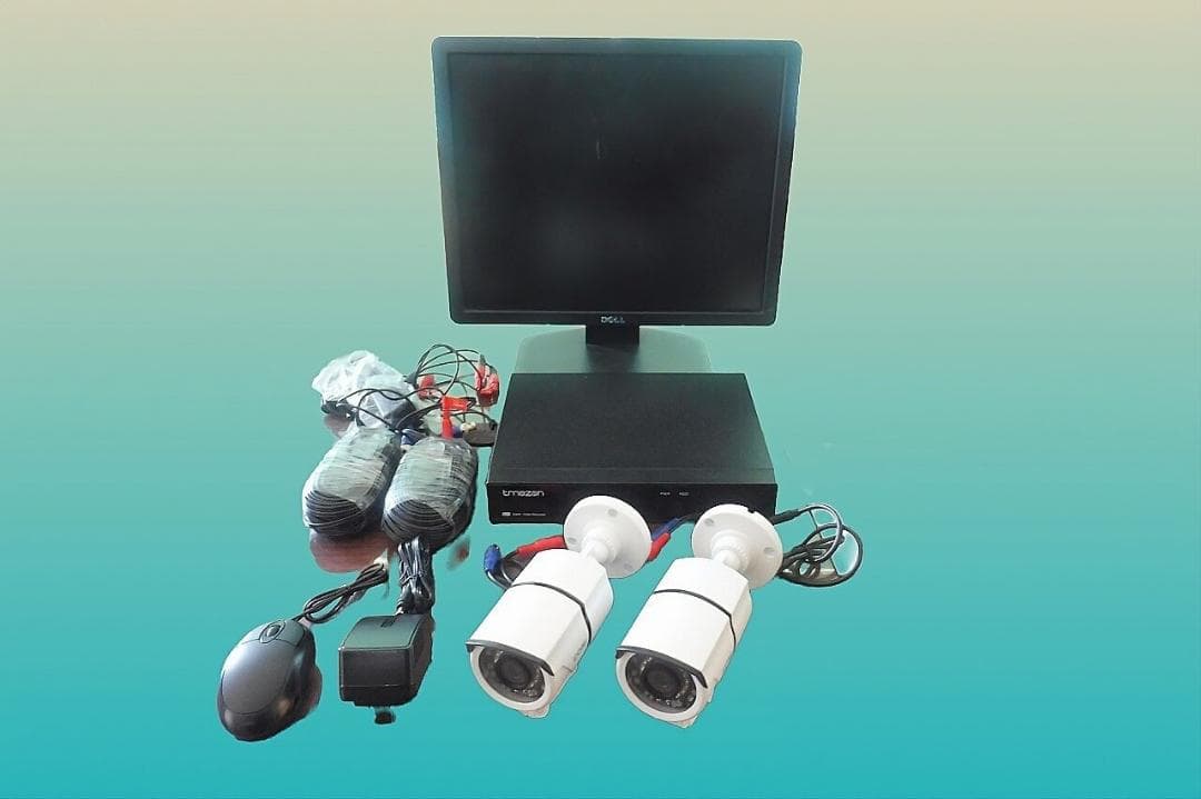 新品、防犯カメラ,230万画素,2台フルセット(カメラ+録画機+延長ケーブル)