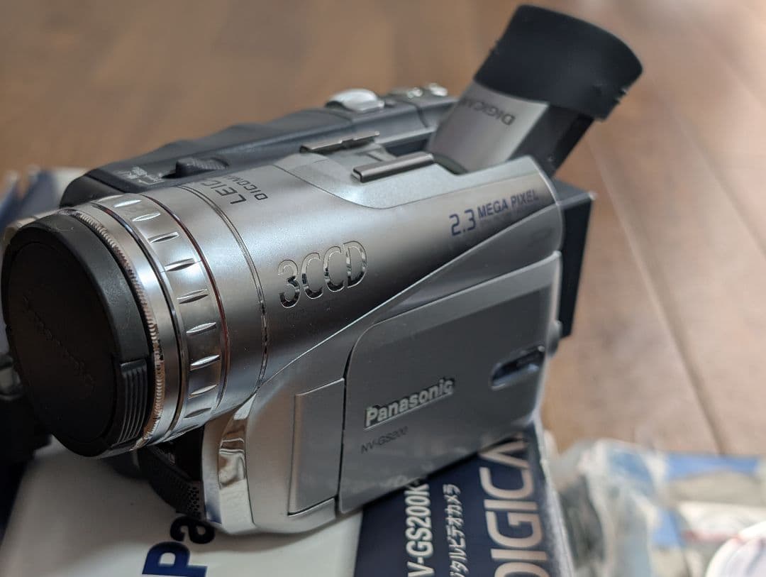 Panasonic　NV-GS200K シルバー　フルセット