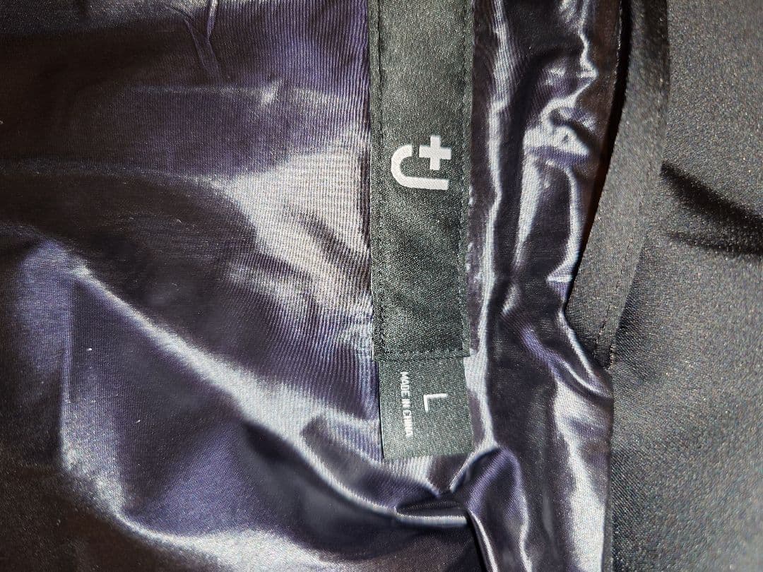 ユニクロ　+J復刻版ダウンボリュームジャケット　Lサイズ　ブラック