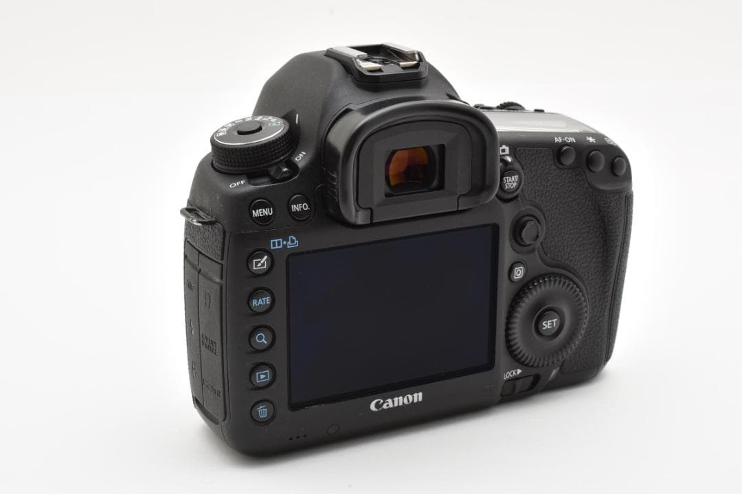 ■美品■Canon EOS 5D Mark III ボディ
