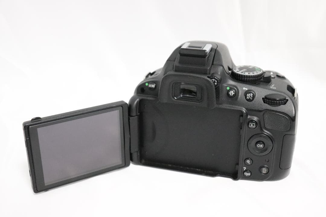 美品❤️Nikon D5100 手振れ補正付き レンズセット スマホ転送 初心者