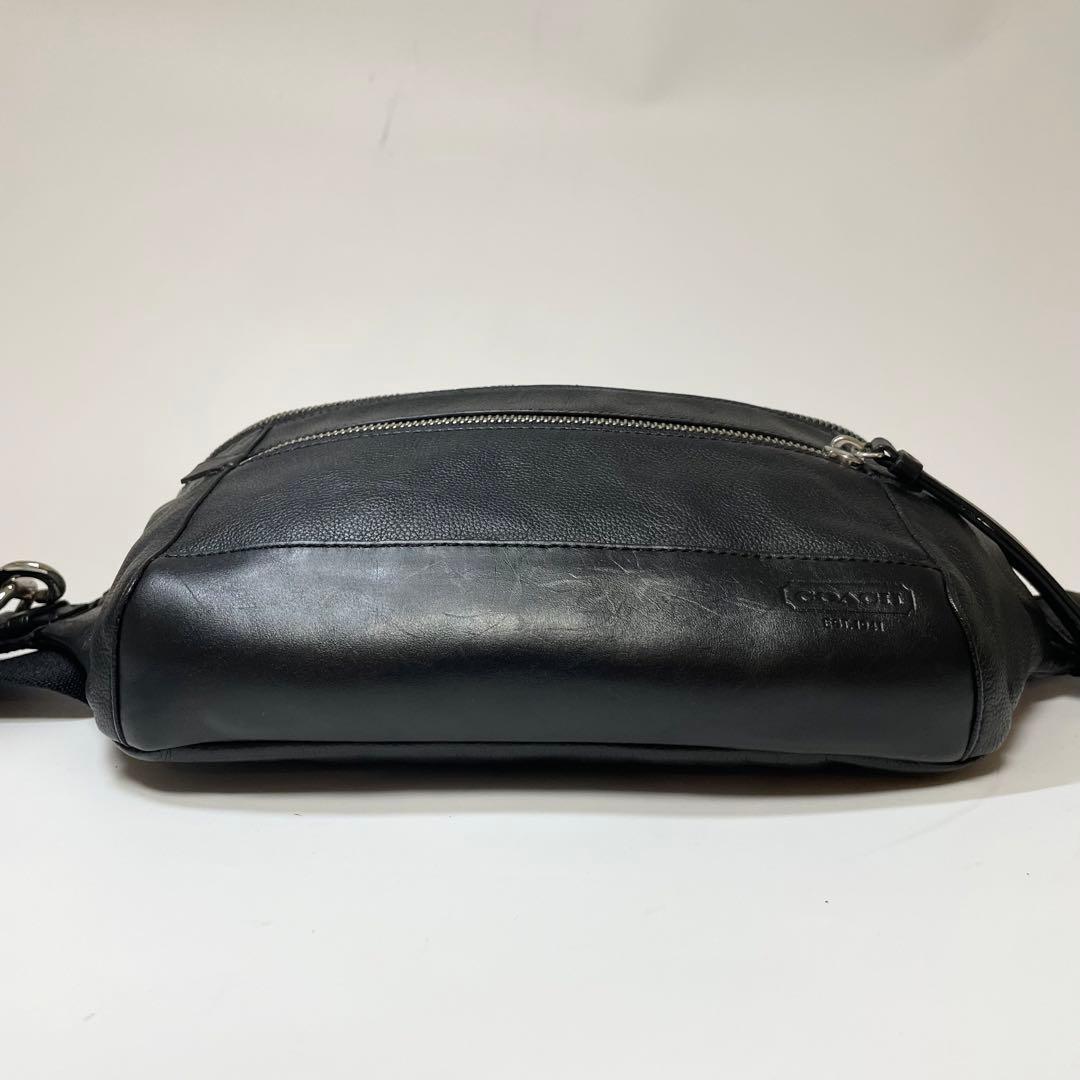 美品✨COACH ボディバッグ トンプソン シティ レザー 黒