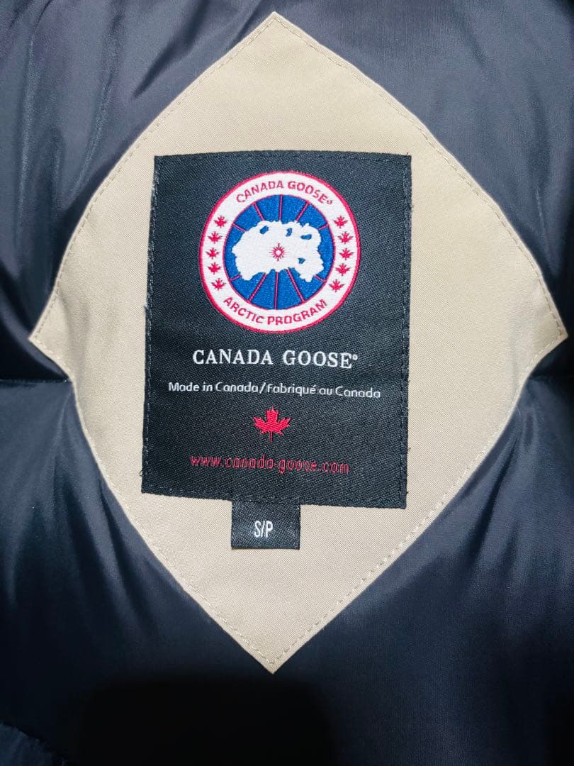 カナダグース ベージュ ダウンジャケット　ラブラドール　美品
