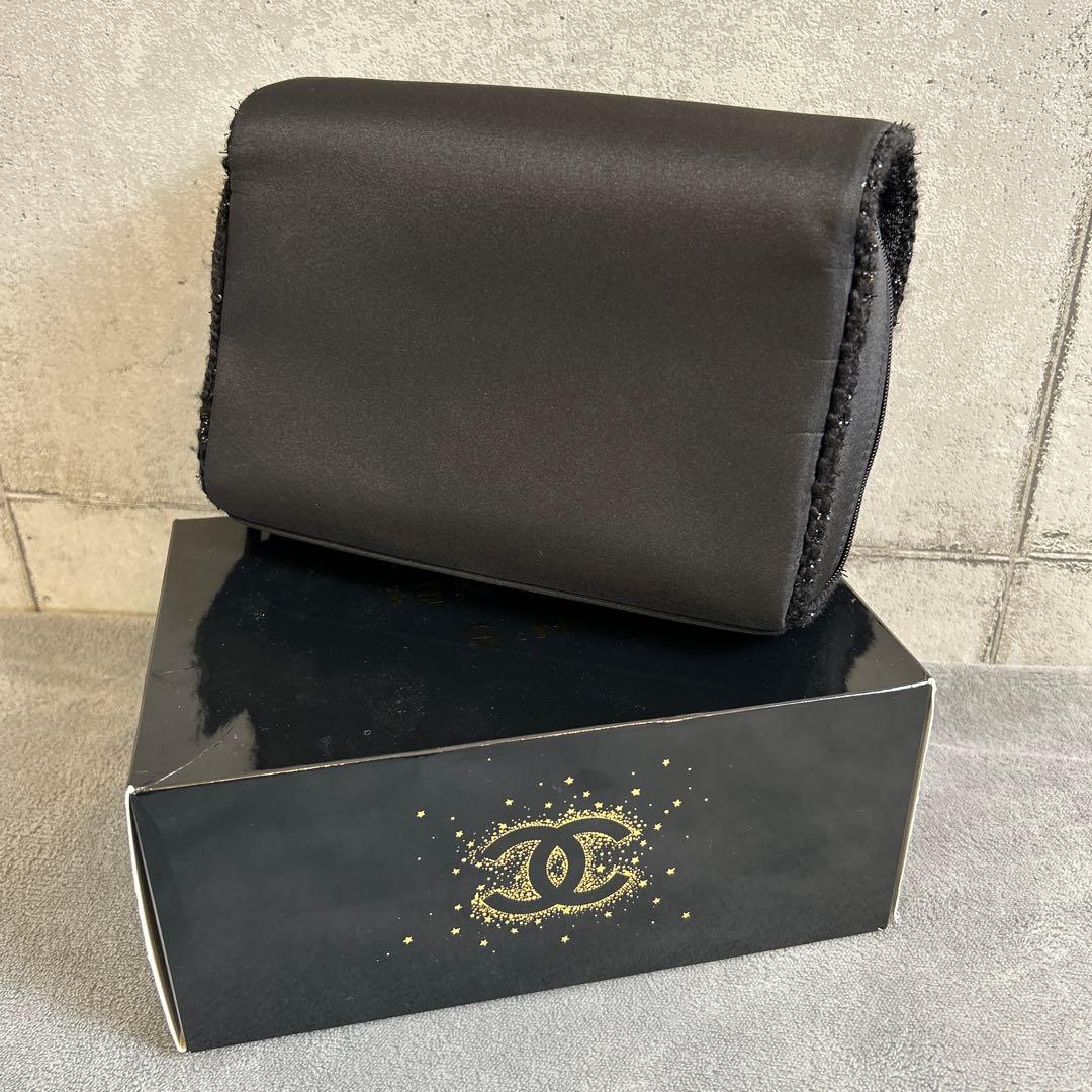 ❤️新品❤️CHANEL ❤️大容量ブラックバッグ　メイクポーチ　ノベルティ　ツィード