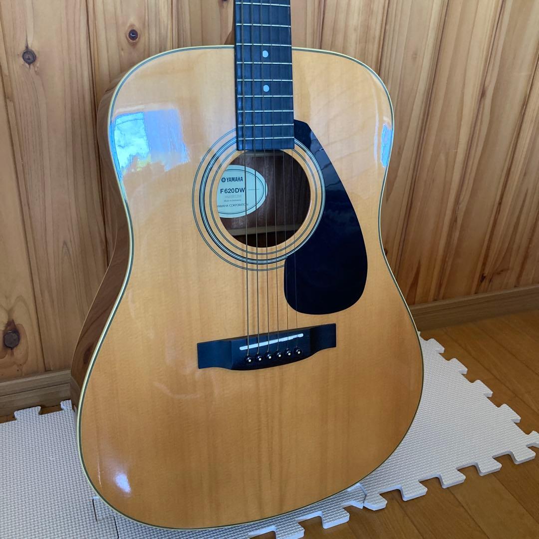 Yamaha アコースティックギター 6弦 ドレッドノート　ヤマハ　おまけ
