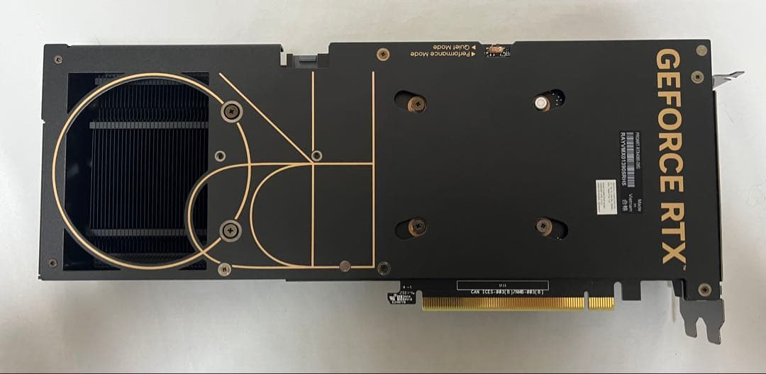 【ほぼ未使用】ASUS ProArt GeForce RTX 4060 OC