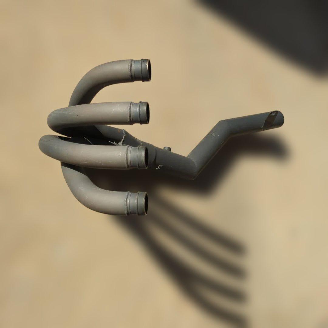 マフラー2018年製