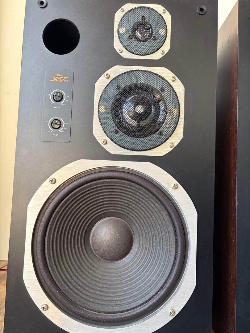 X-V スピーカー１つです。必ず2つご購入下さい。　CORAL スピーカー