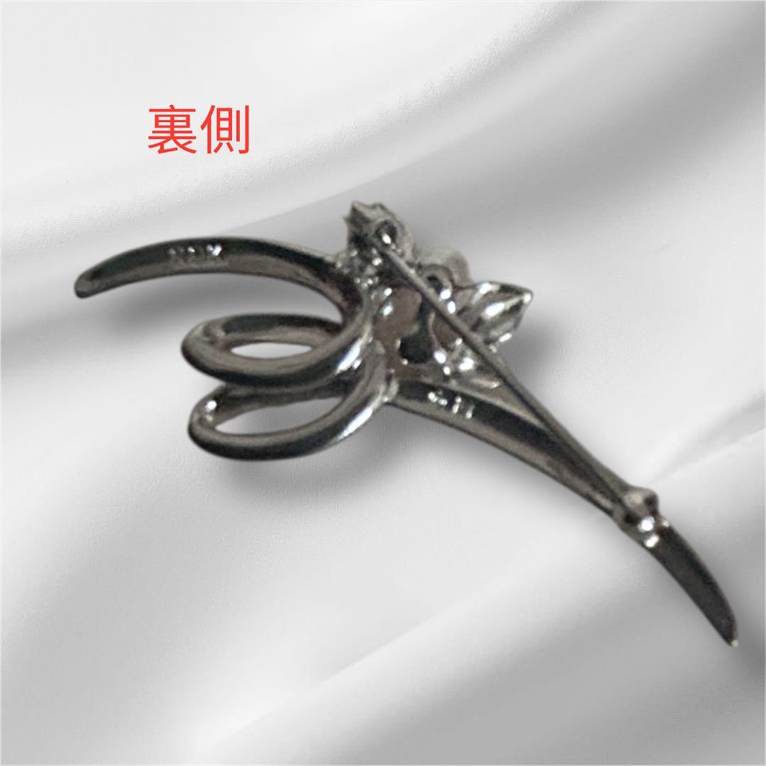 パール ブローチ 5mm玉2個 4mm玉1個 箱付き 上品 セレモニー