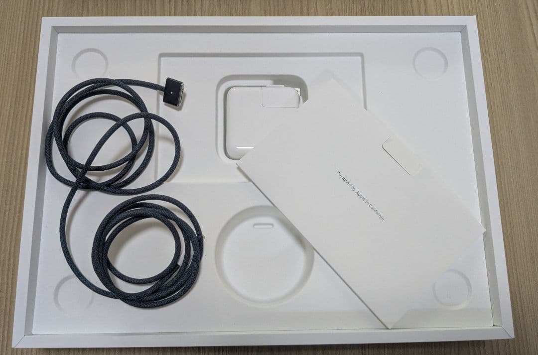 【充放電回数3回】MacBook Air 13インチM4 16GB 256GB