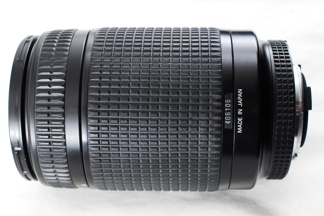 Nikon AF Nikkor 70-300mm f/4-5.6D ED レンズ