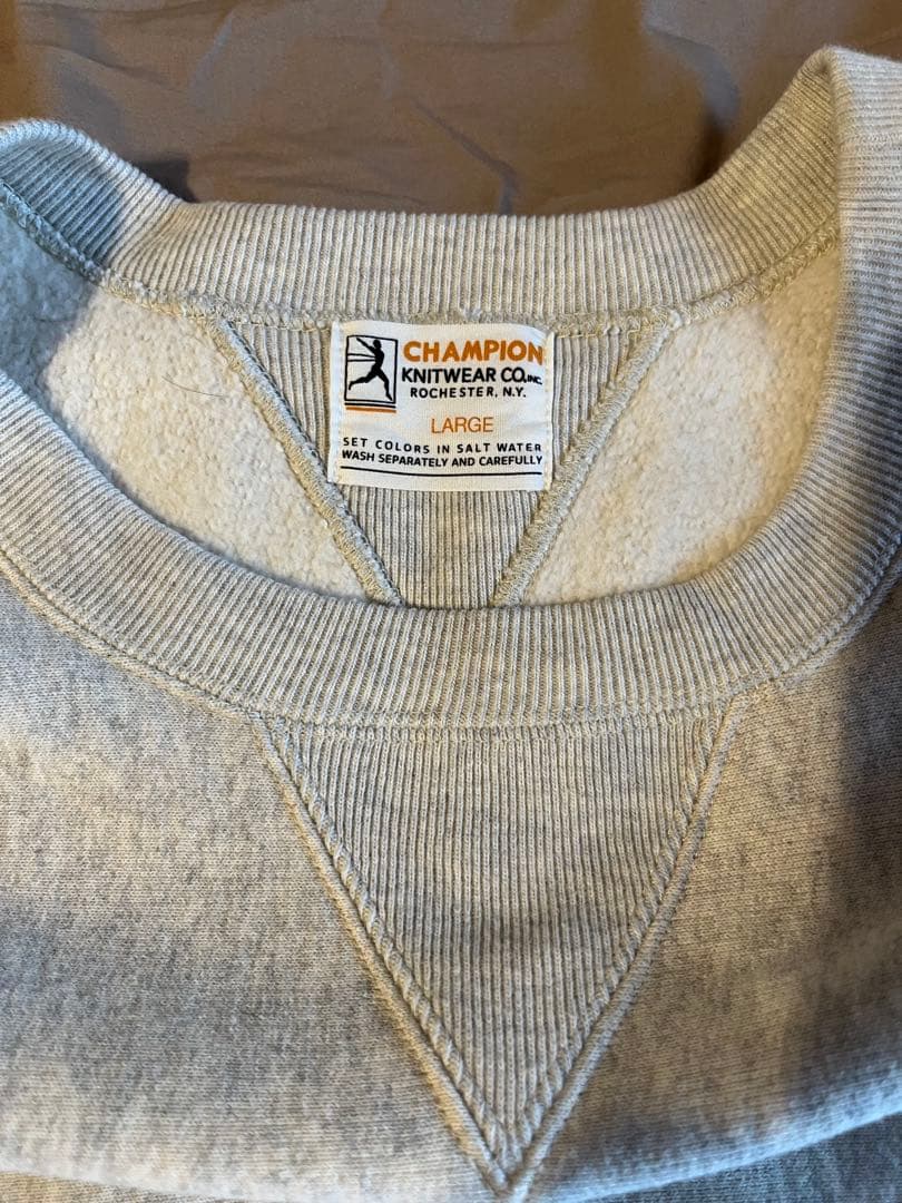 ラ*ン様 Champion チャンピオン 1st パテントクルーネック スウェッ