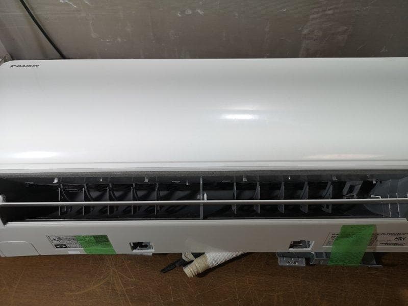 神奈川県内は無料工事、配送付き、室外機セット)ダイキン6畳 2020年 保証あり
