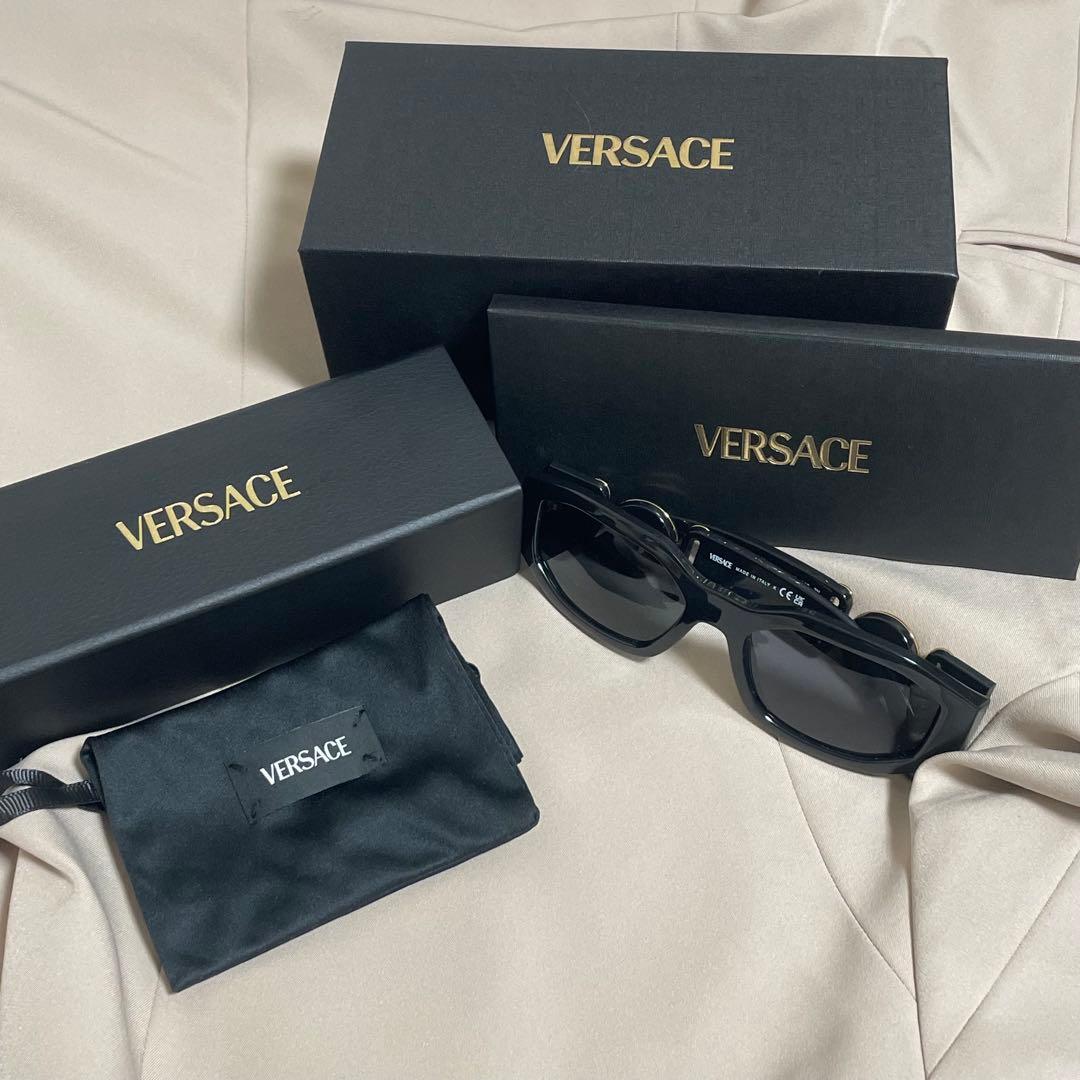 【美品】ヴェルサーチ メドゥーサ ビギー サングラス 付属品付き