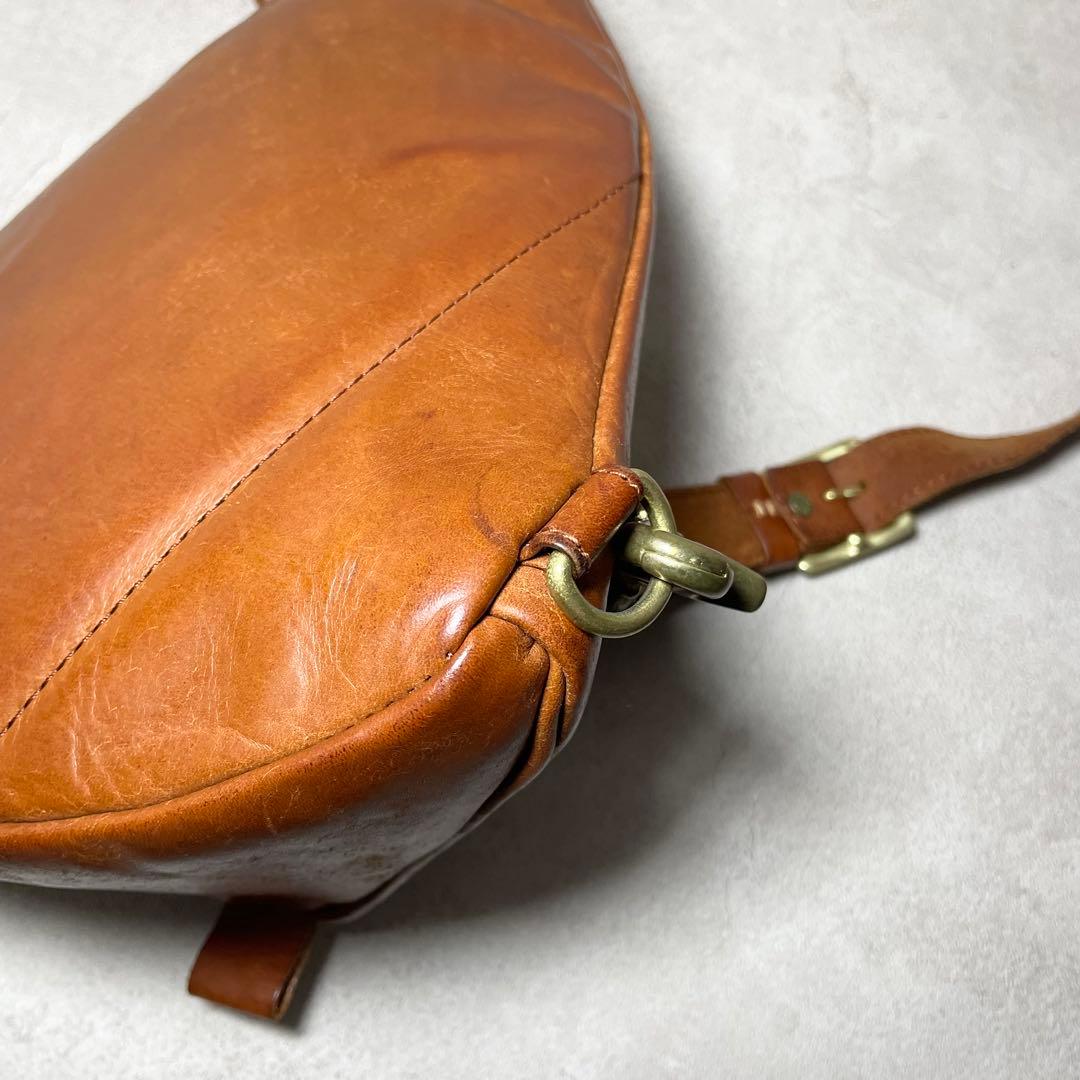 【極美品・廃盤品】ryu ボディーバッグ レザー ショルダーバッグ メンズ 茶