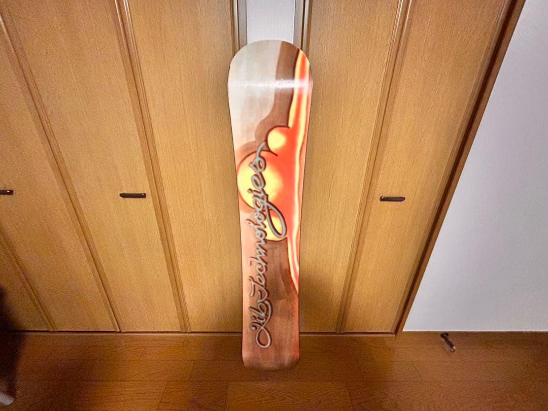 LIBTECHのジェイミーリンのシグネチャーモデル