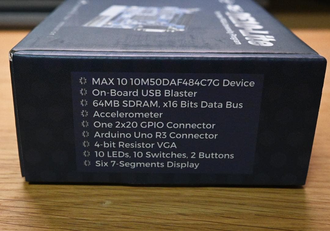 Intel Terasic DE10-Lite FPGA開発ボード