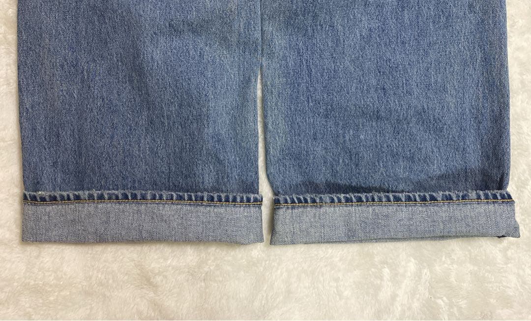 たまき　MOUSSY CROSS WAIST WIDESTRAIGHT 1