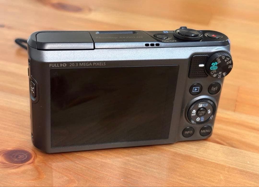 Canon PowerShot SX720 HS ブラック