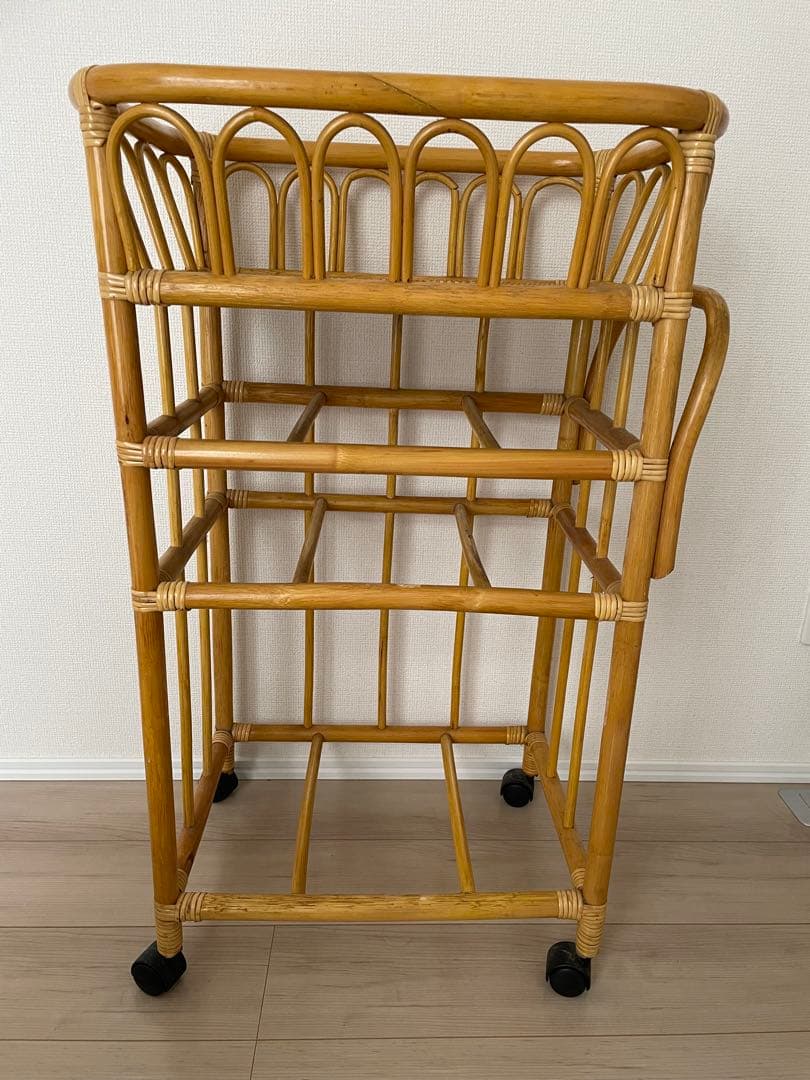 ラタン製 3段ランドリーラック キャスター付き
