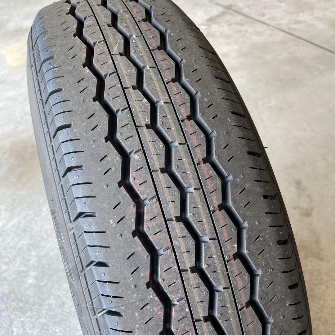 ハイエース新車外し　15インチタイヤホイール ホイールカバーセット