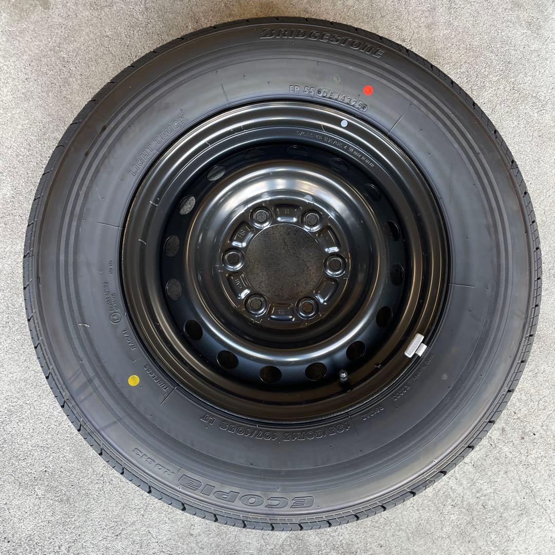 ハイエース新車外し　15インチタイヤホイール ホイールカバーセット