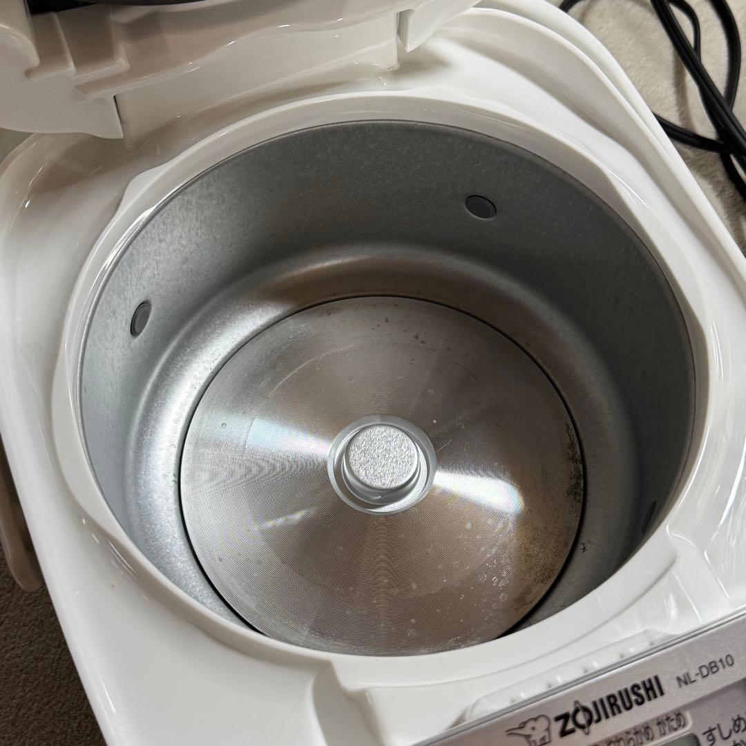 訳アリ【超美品】2024年製　象印 マイコン炊飯ジャー NL-DB10 5.5合