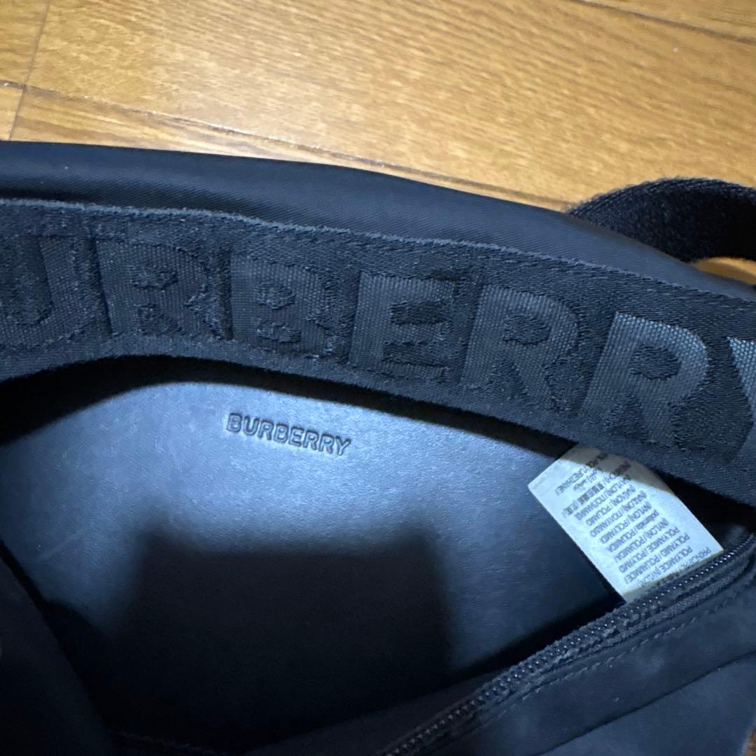 バーバリーボディバッグ