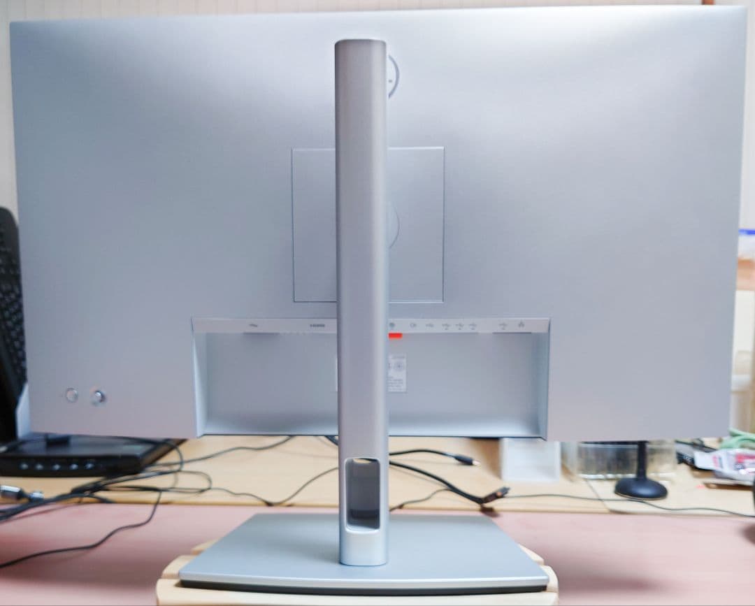 Dell U2723QX 27インチ 4K モニター デル （U2723QE）