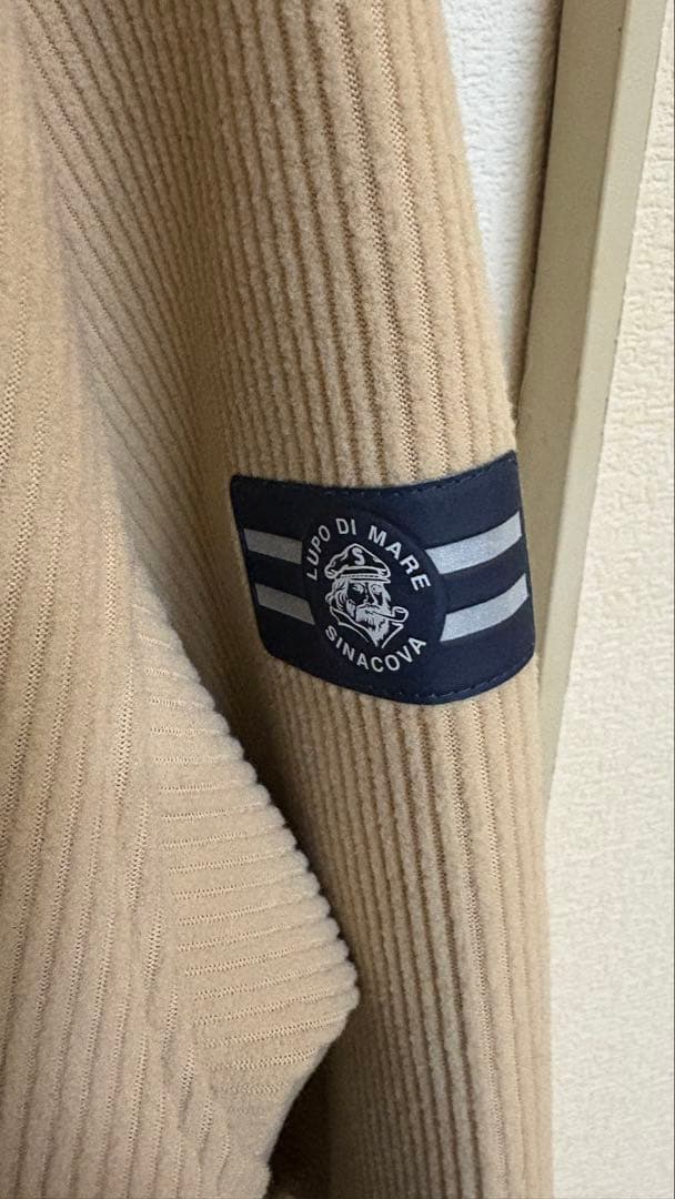 シナコバ　春に向けて ベージュ ジップアップジャケット 新品タグ付き