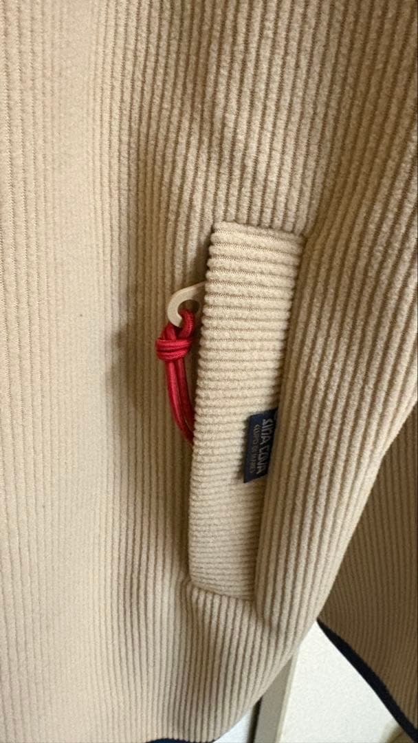 シナコバ　春に向けて ベージュ ジップアップジャケット 新品タグ付き