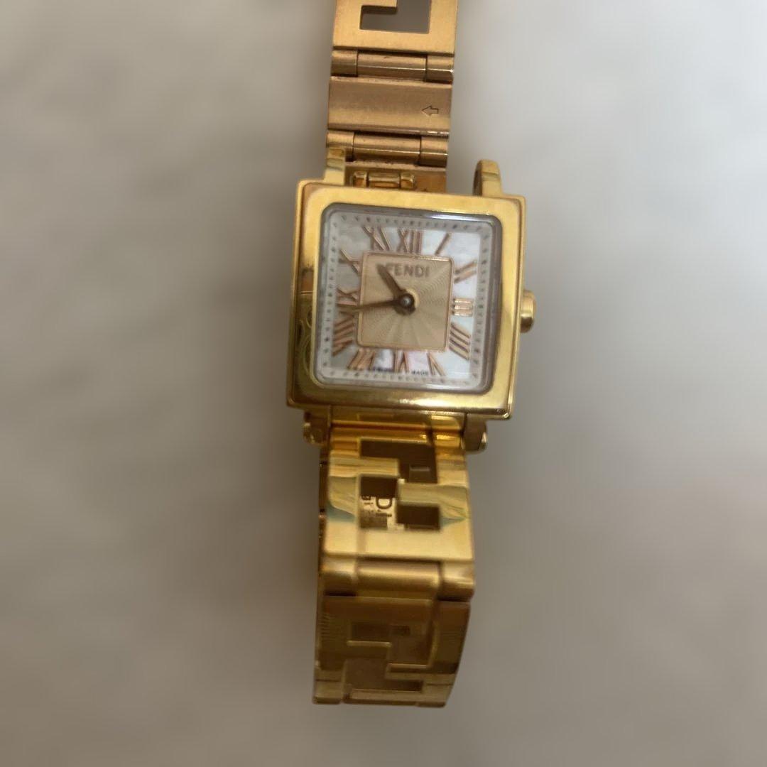 FENDI ゴールド スクエアフェイス 時計 ジャンク品