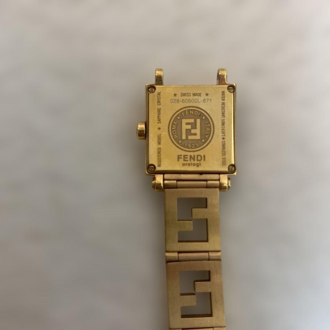 FENDI ゴールド スクエアフェイス 時計 ジャンク品