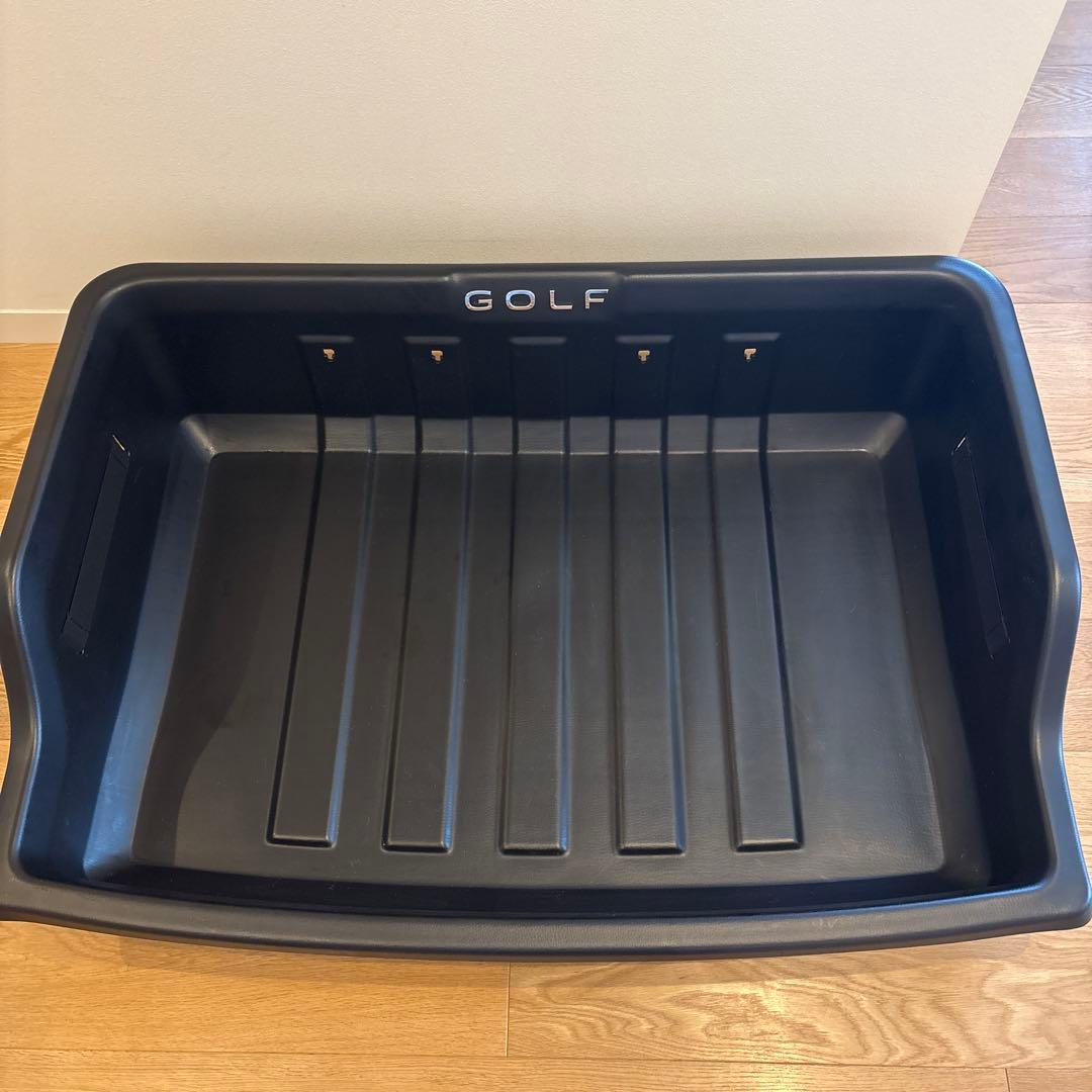 ころんぼ。【VW 純正 】ラゲージ ライナー ゴルフ8 2021年〜