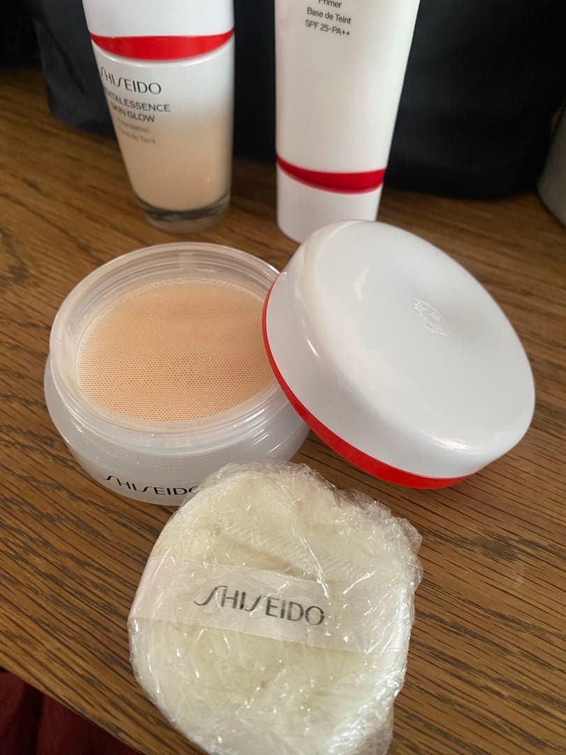 SHISEIDO スキングロウファンデーション240 プライマーパウダーおまけ付