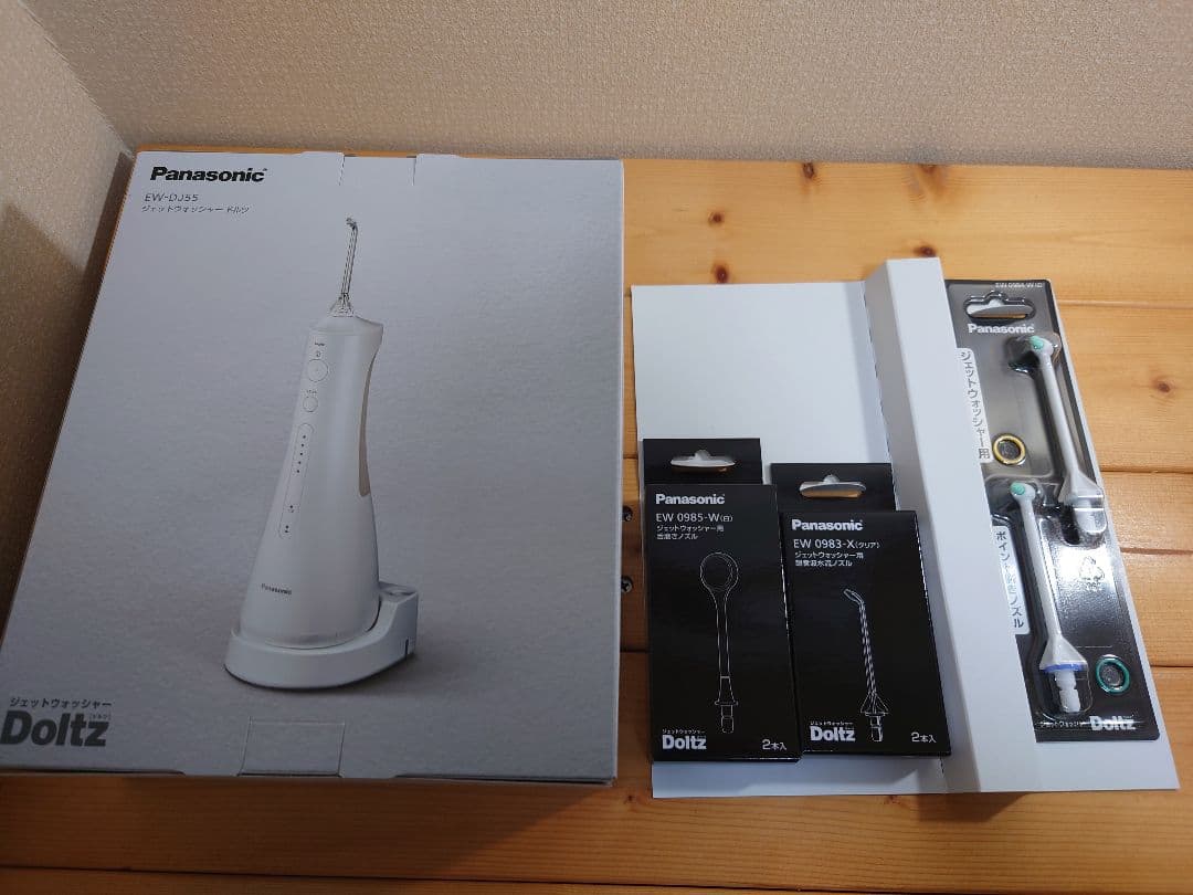 新品未使用　Panasonic ジェットウォッシャー ドルツ　EW-DJ55-W