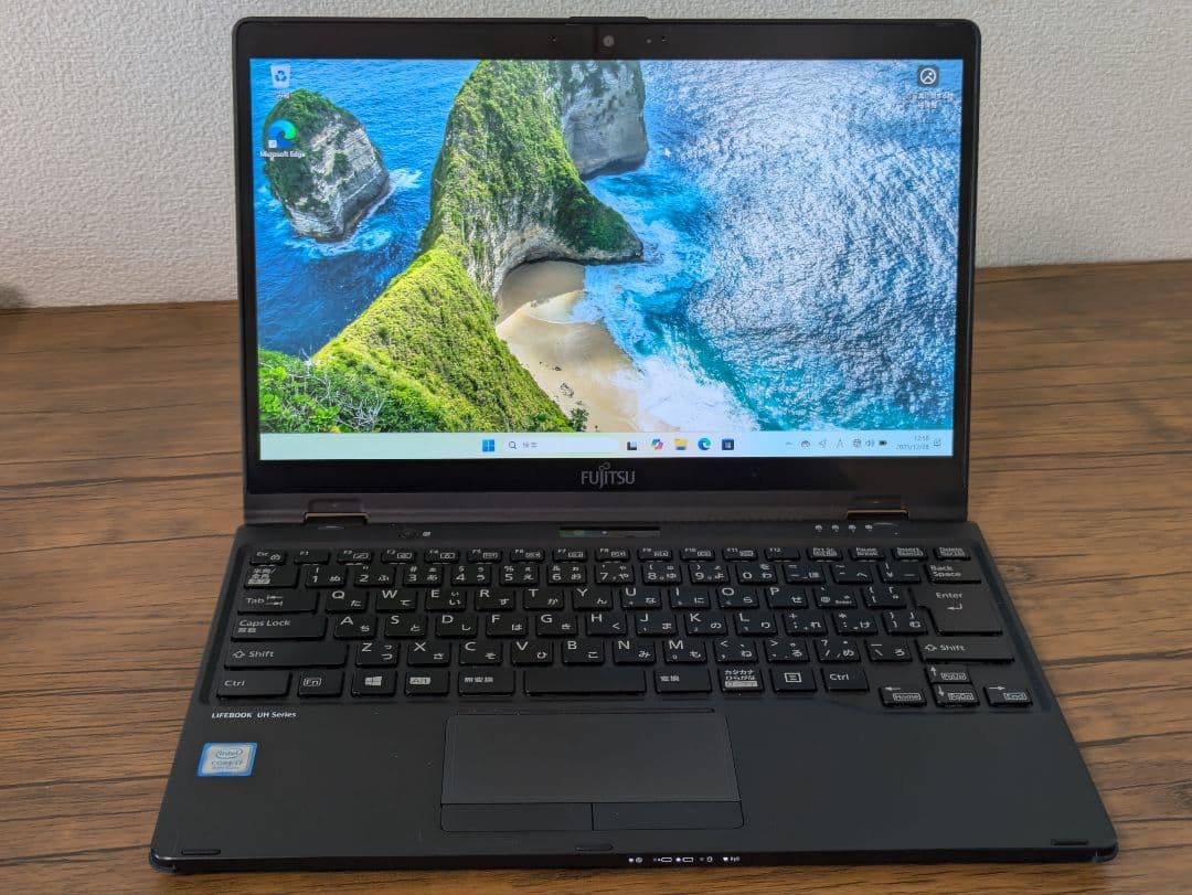 富士通 LIFEBOOK UH95/D3 i7-8565U 8GB