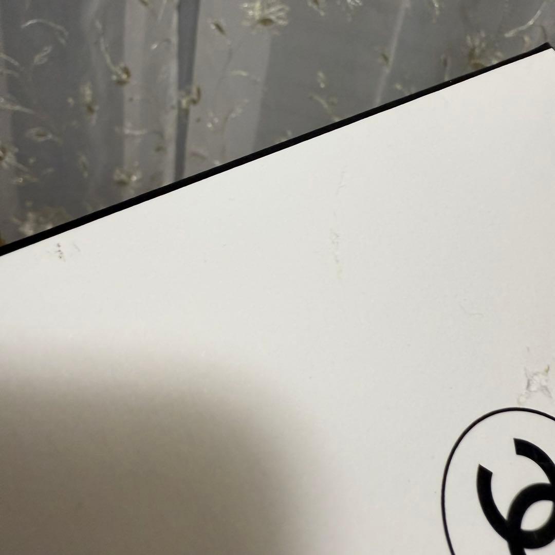 CHANEL レ ゼクスクルジフ フレッシュ ボディ クリーム