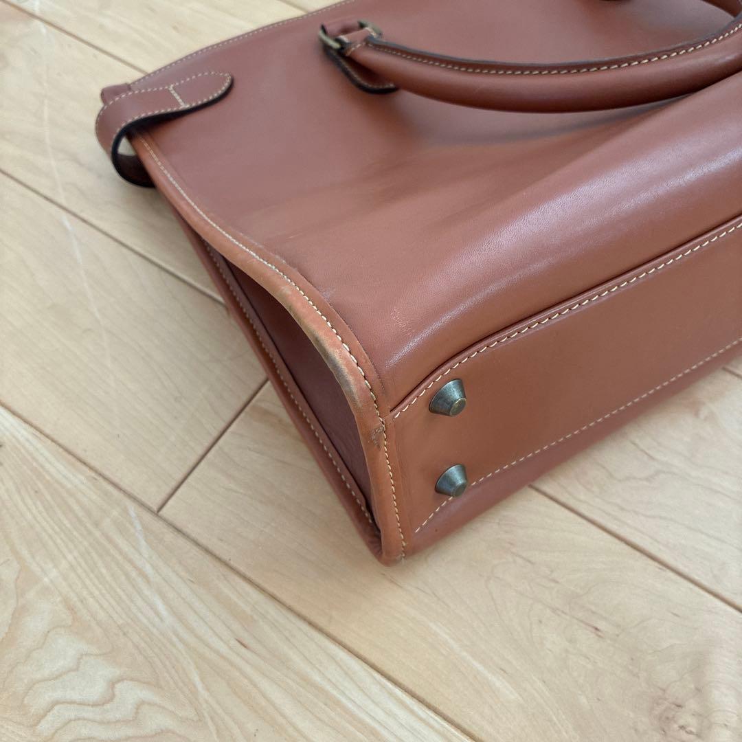 TUSTING レザー　バッグ