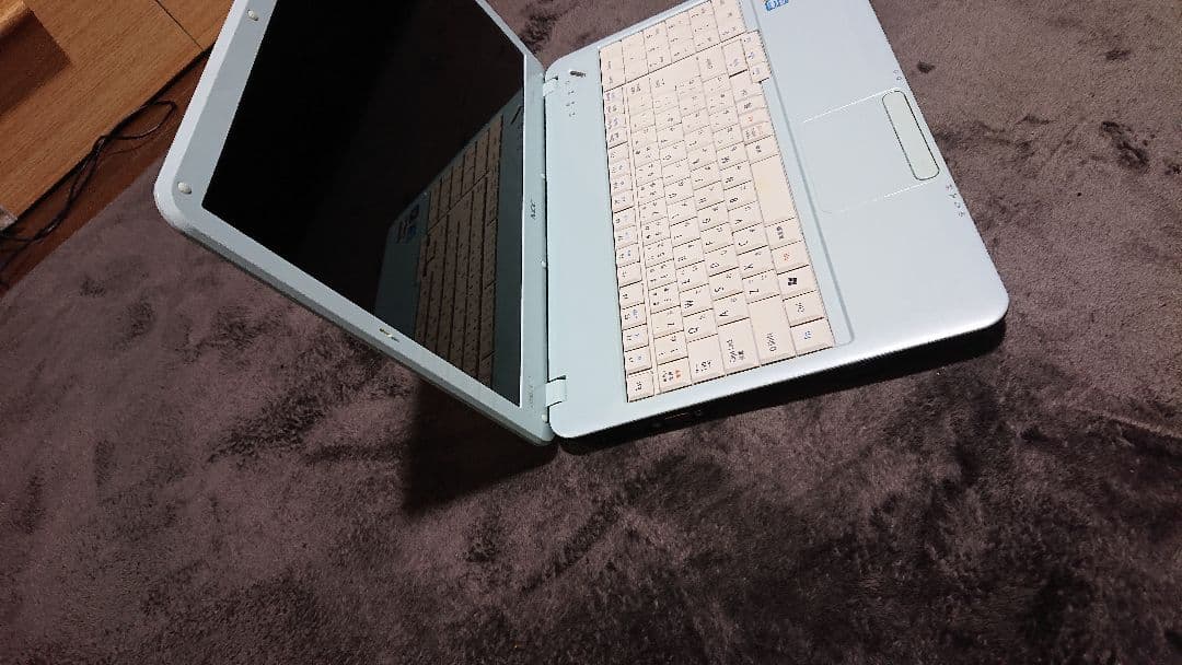 NEC 大人気のブルー